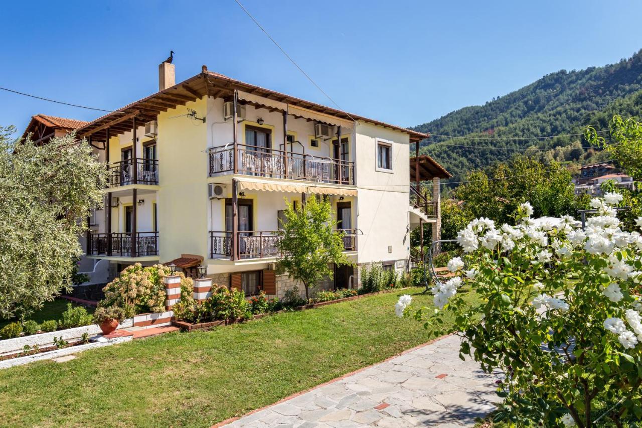 Apartment Eleni Paschali *